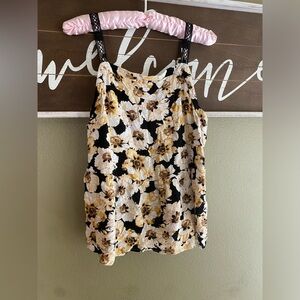 Gently used cute top